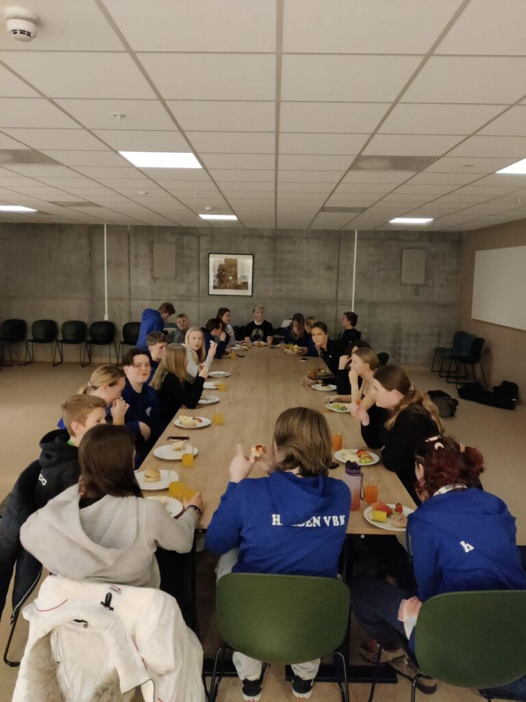 G15 OG J15 FELLES KVELDSMAT