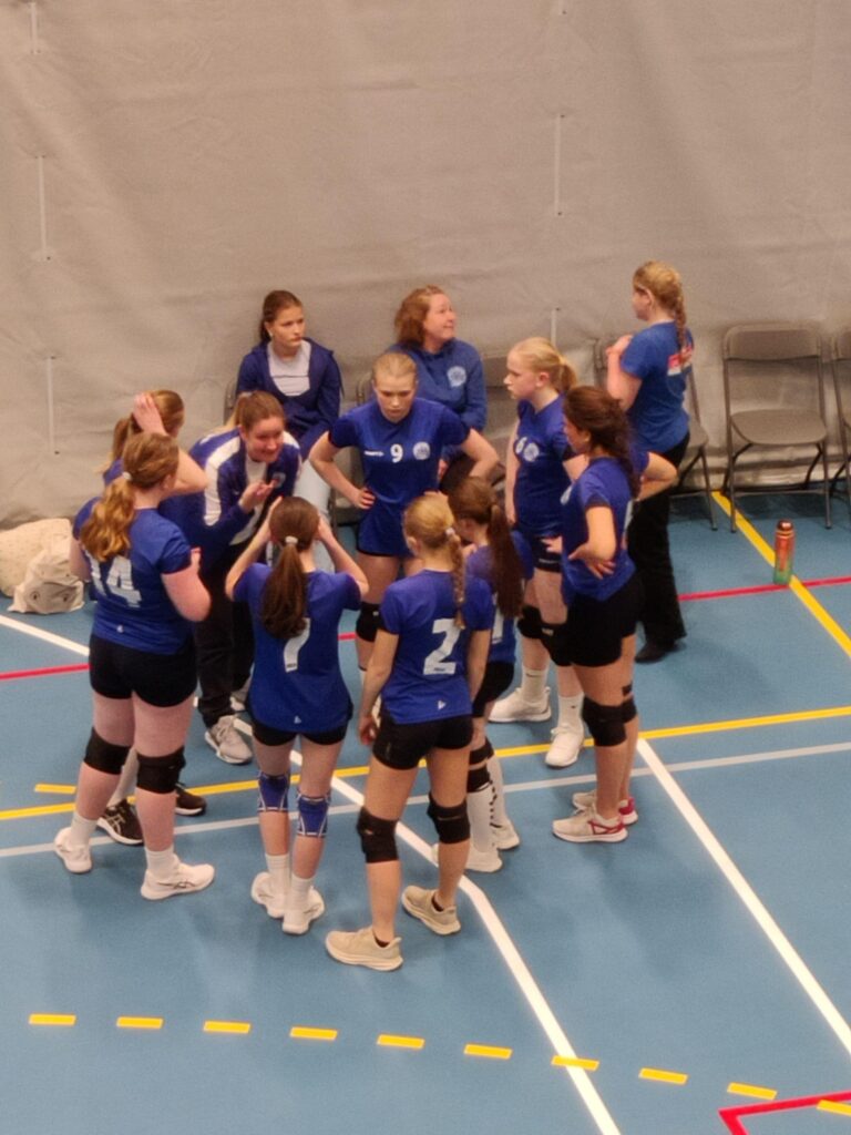 G15 OG J15 PÅ TURNERING I VÅR NYE HALL PÅ OS